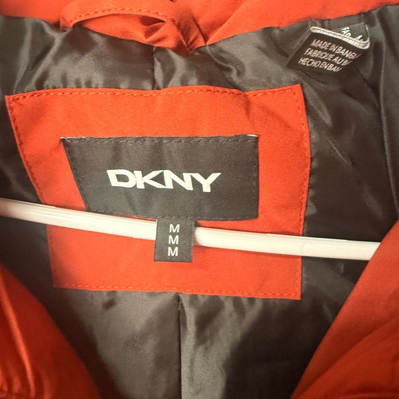 DKNY Women Vibrant Red Puffer Jacket - Picture 2 of 6